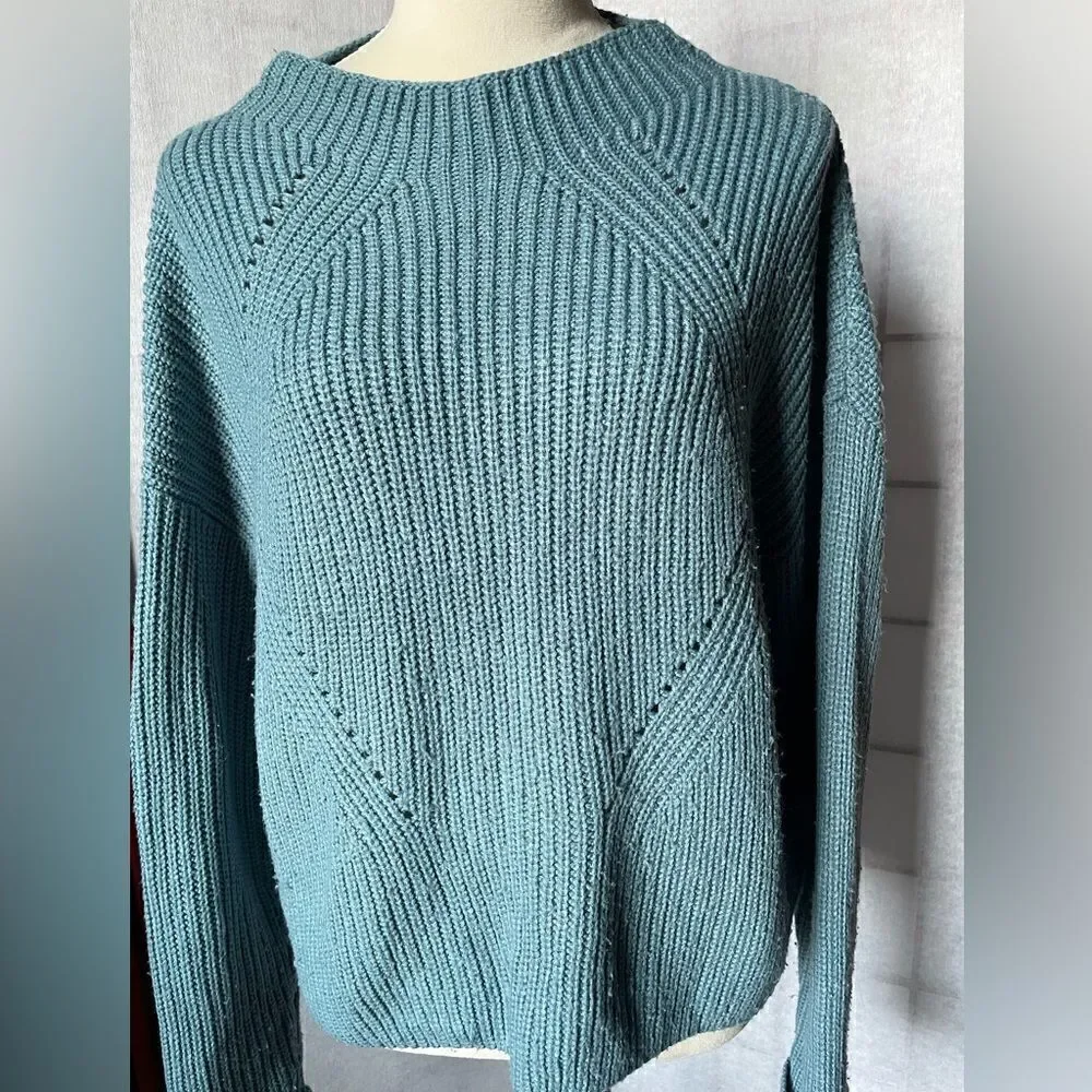 Atmosphere Blue Boat Neck Cable Knit Cropped Pullover Sweater (Size: 12)